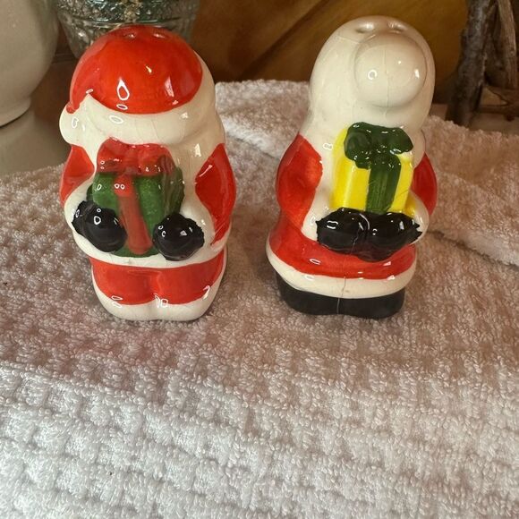 Santa and Snowman Salt and Pepper Shakers - Picture 3 of 7